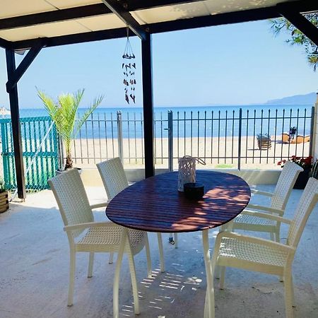 House By The Sea In Artemis Artemida (Attica) Exterior foto